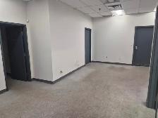 600 sq ft Warehouse Office Space For Rent Islington/Queensway - Photo 3