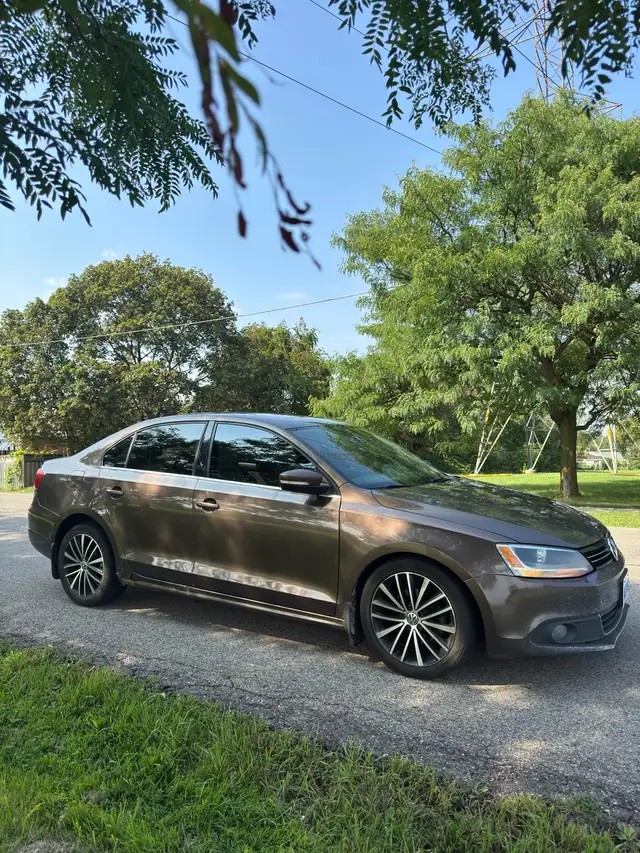 Volkswagen Jetta 2013 as is 2.5l