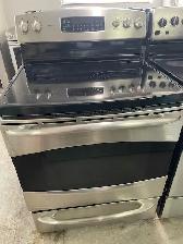 Cuisinière stainless vitrocéramique convection GE Profile