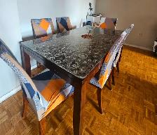 A Beautiful & Solid Wood Dining Table - Photo 2