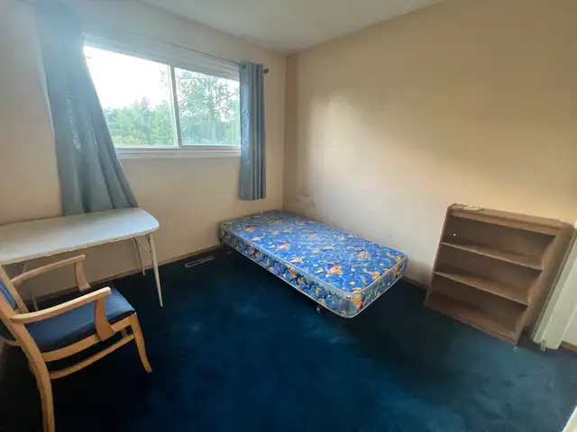 Rooms for rent available today $595