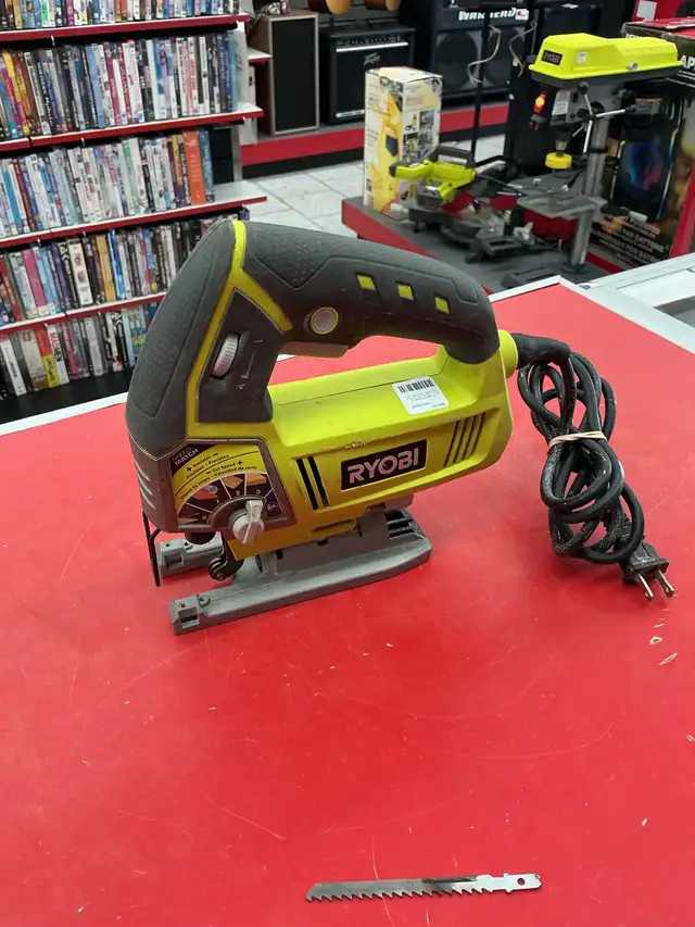 scie sauteuse Ryobi filaire