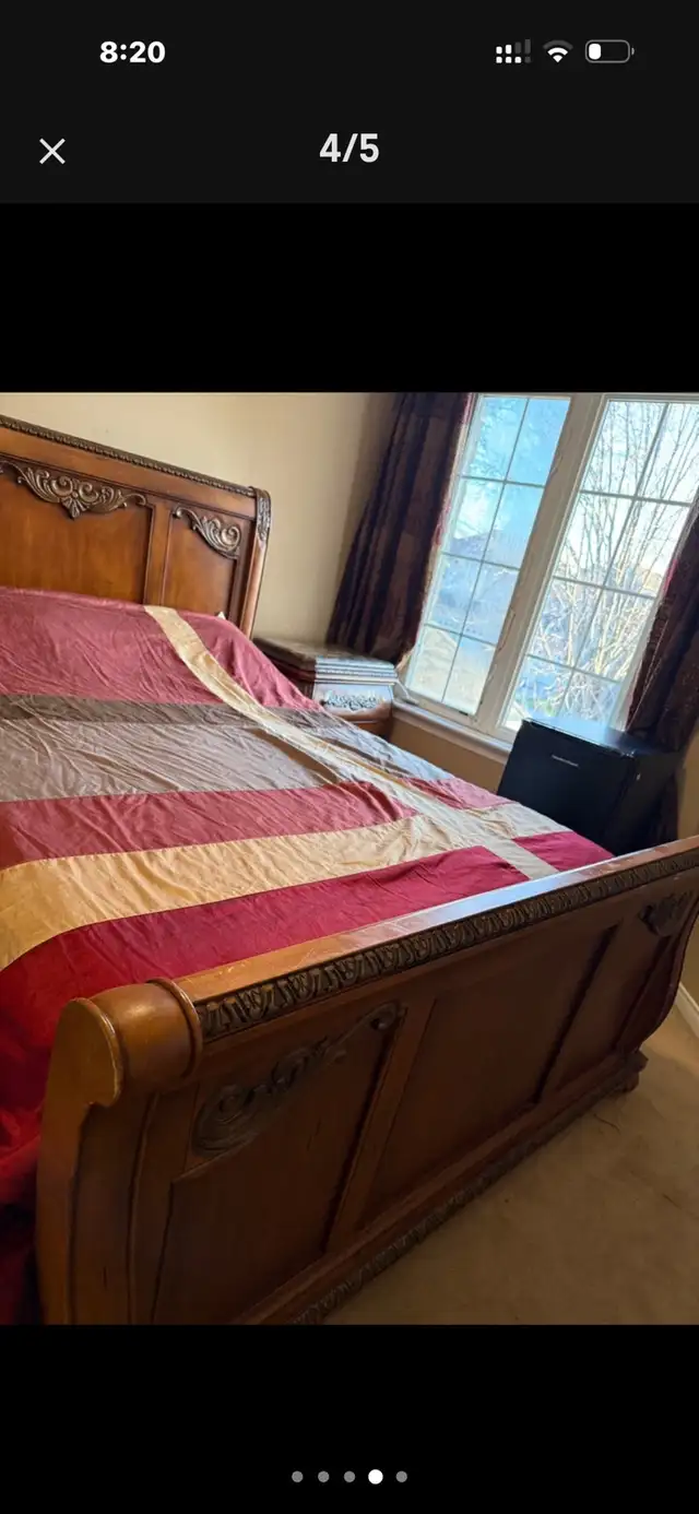 Available now urgent room for rent female only