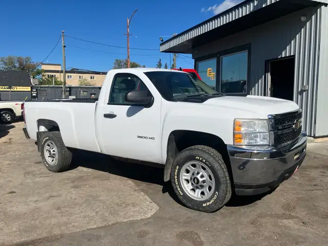 4x4 ~ 2011 Chevy Silverado HD 3500 Reg cab long box ~ SAFETIED