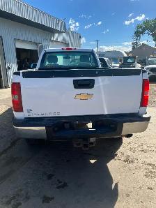 4x4 ~ 2011 Chevy Silverado HD 3500 Reg cab long box ~ SAFETIED - Photo 4