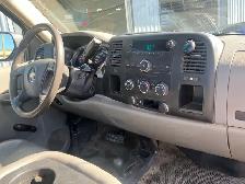 4x4 ~ 2011 Chevy Silverado HD 3500 Reg cab long box ~ SAFETIED - Photo 7