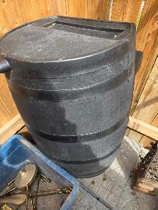 Yard Sale - Photo 2
