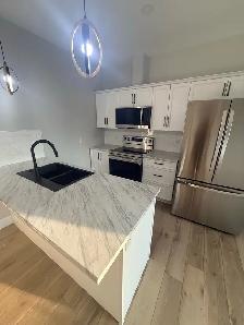 Newer 2-Bedroom Upper Units – Bright, Modern & Spacious - Photo 7
