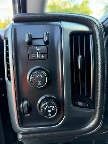 2017 Chevrolet Silverado 1500 LTZ Crew Cab Z71 ONLY 150,000KMS - Photo 13