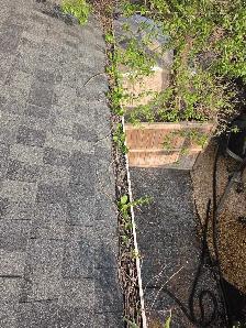 eavestrough cleaning