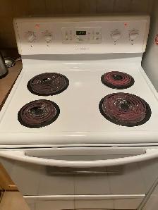 Frigidaire Electric Stove - Photo 5
