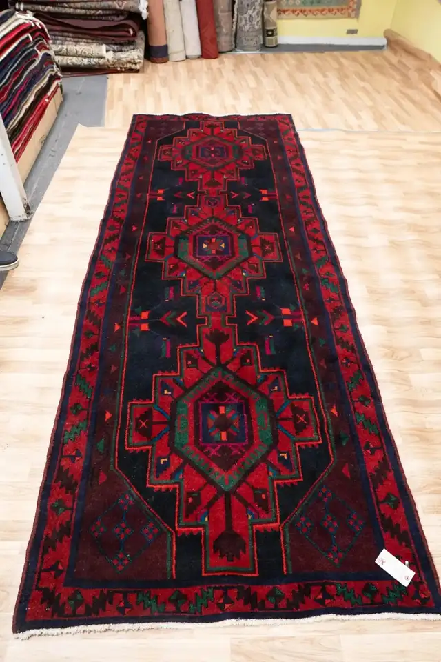 HANDKNOTTED PERSIAN HAMADAN WOOL RUG 11.2FT x 4.2FT (42)