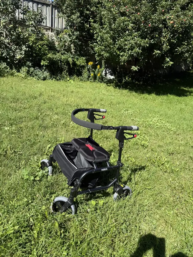 Nexus 3 walker folding and portable for outdoor and indoor