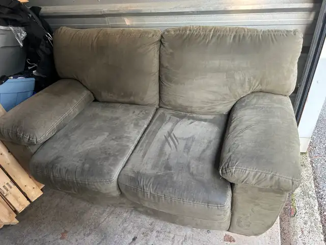 loveseats