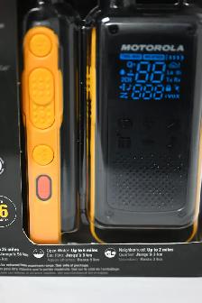 Motorola two-way Radio Weatherproof 22 Channels 56KM Range NEW - Photo 9