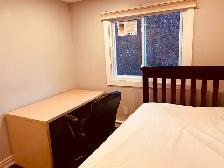 Good Deal Room All Inclusive Mississauga Meadowvale Centre - Photo 4
