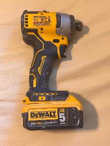 Dewalt 20v ¼ Drive Impact w/ 5ah Battery Max Atomic - Photo 2