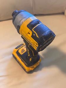 Dewalt 20v ¼ Drive Impact w/ 5ah Battery Max Atomic - Photo 6