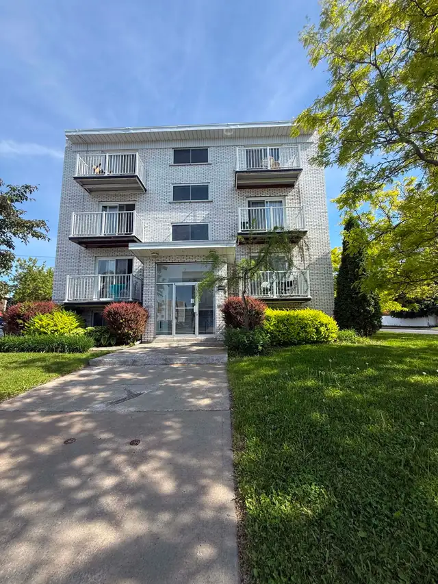 Grand 4 ½ à Longueuil près Hôpital Pierre-Boucher