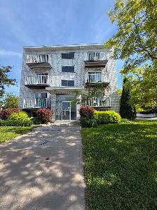 Grand 4 ½ à Longueuil près Hôpital Pierre-Boucher