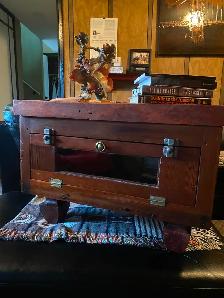 Antique Incubator - Photo 2