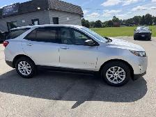 2019 Chevrolet Equinox LS AWD CLEAN ONLY 80KM - Photo 4
