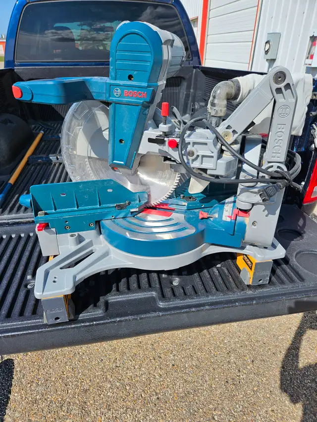 Bosch Miter Saw, 12 in. Compound Glide, Like new. $ 560