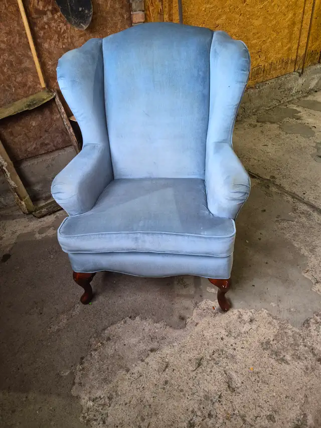 Free livingroom chair