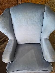 Free livingroom chair - Photo 3