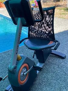 Recumbent bike