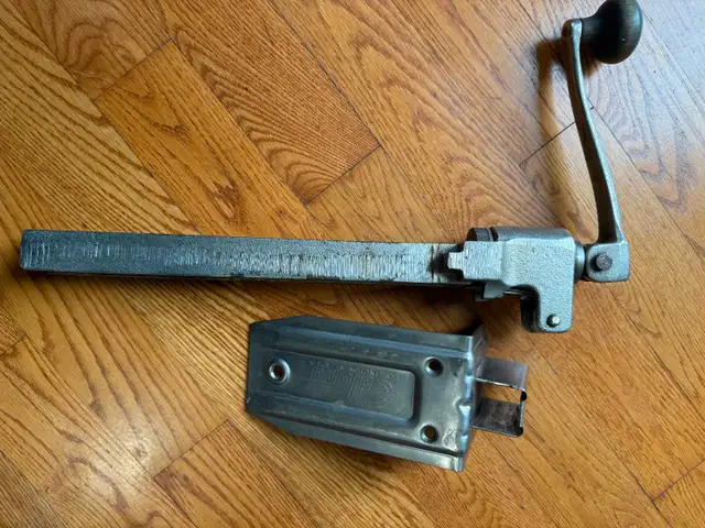 COMMERCIAL CAN OPENER (EDLUND)