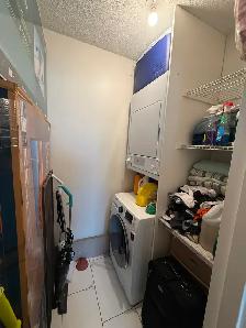 BEAUTIFUL 2 BEDROOM 1 BATH - HEAT & LAUNDRY INCLUDED - Photo 5