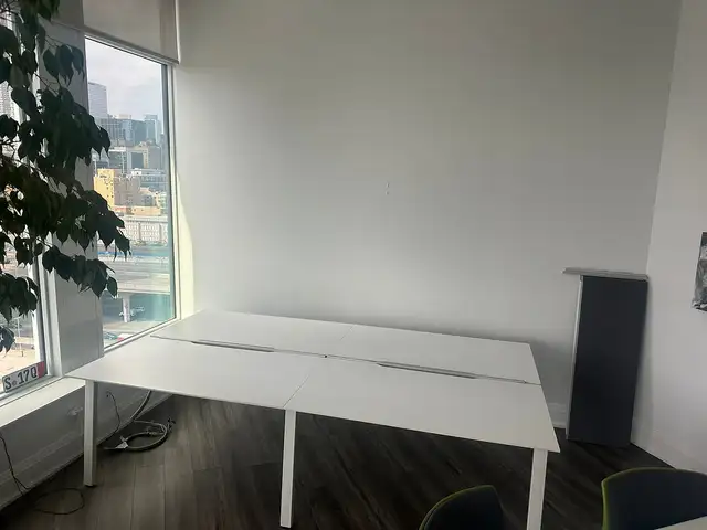 Flexible Open Plan Office–Three H Parkway System Available Now!