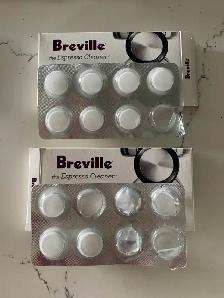 Breville Barista Express and Accessories - Photo 4