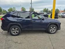 2023 Toyota RAV4 XLE AWD - Photo 6
