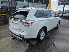 2015 Mitsubishi Outlander ES-ONLY 13,778 KM-Hitch- Heated Seats- - Photo 8