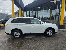 2015 Mitsubishi Outlander ES-ONLY 13,778 KM-Hitch- Heated Seats- - Photo 9