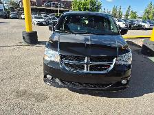 2019 Dodge Grand Caravan SXT Premium Plus - Photo 4