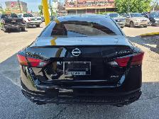 2024 Nissan Altima PLATINUM AWD - Photo 8