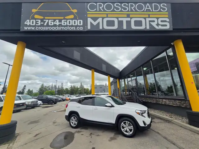 2020 GMC Terrain SLE- No Accidents, Low KM, Backup Camera