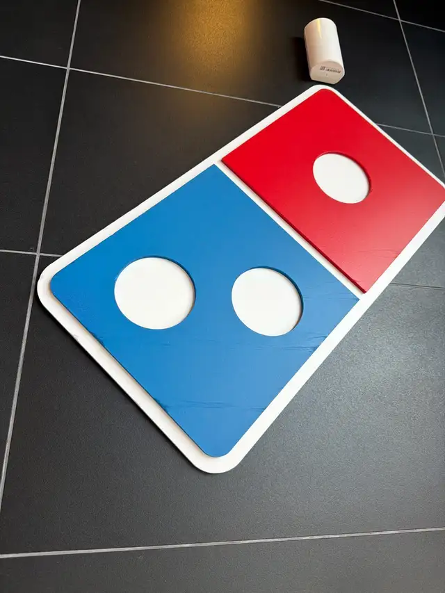 Dominos pizza delivery
