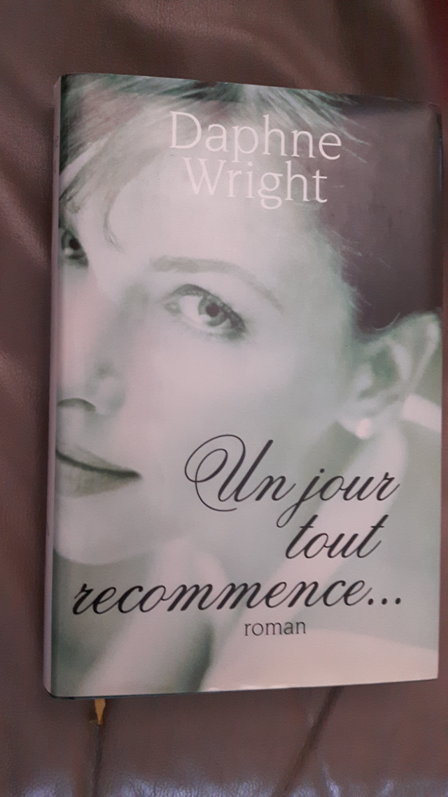 ROMAN NEUF DE DAPHNÉE WRIGHT