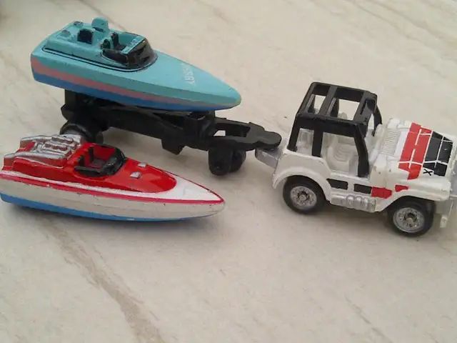 15 COLLECTIONS: REMORQUE BATEAU ACCESSOIRES: $20.00 POUR LE TOUT