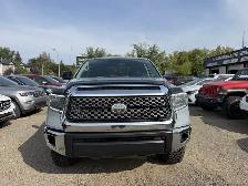 2018 Toyota Tundra SR5 - Photo 2