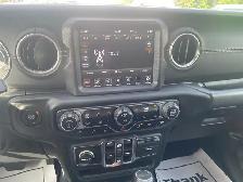 2020 Jeep Wrangler Unlimited Sahara with 2 LEVELLING KIT/NAVIGAT - Photo 17