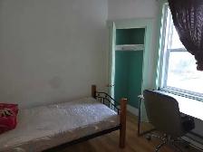 Furnished room for rent in NDG - Photo 2