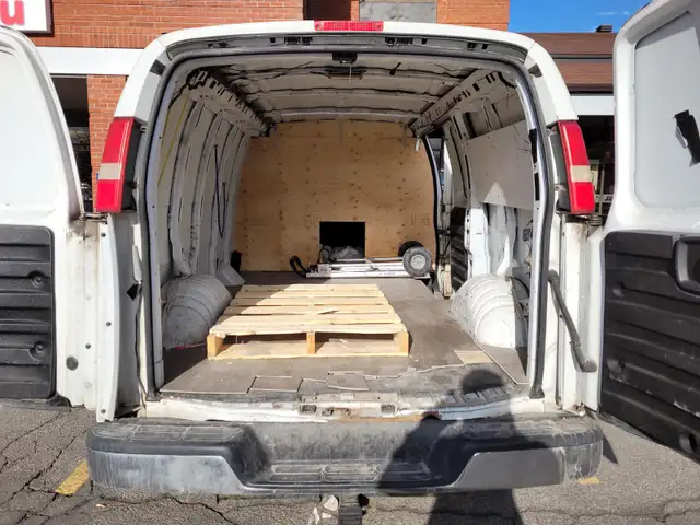 GMC Savana 2010 — À VENDRE — 7950$