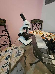 microscope adult/étudiant NEUF