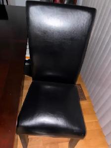 Dining Table and Chairs - Photo 3