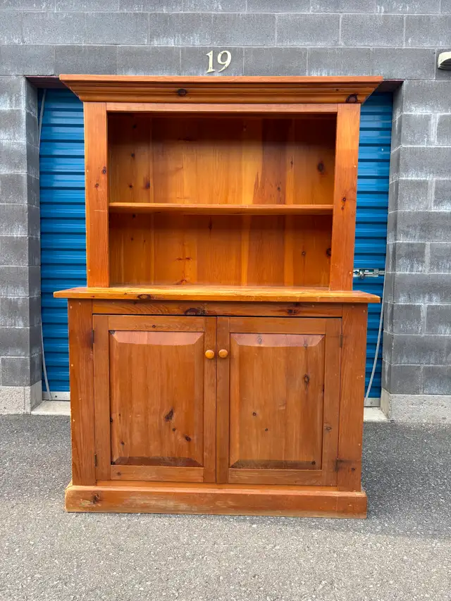 Solid Wood Hutch